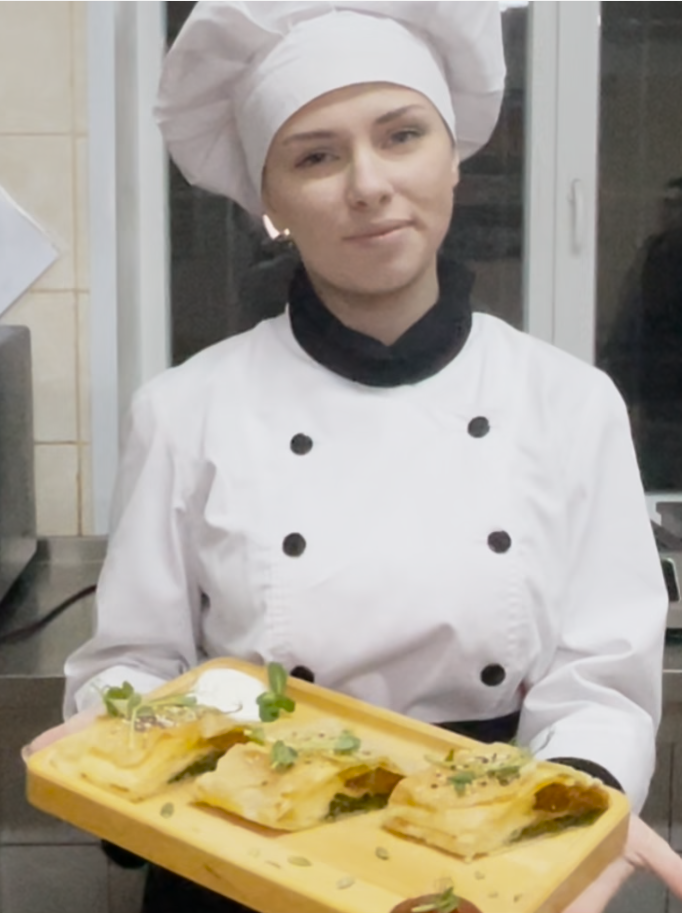 Переможниця зі стравою